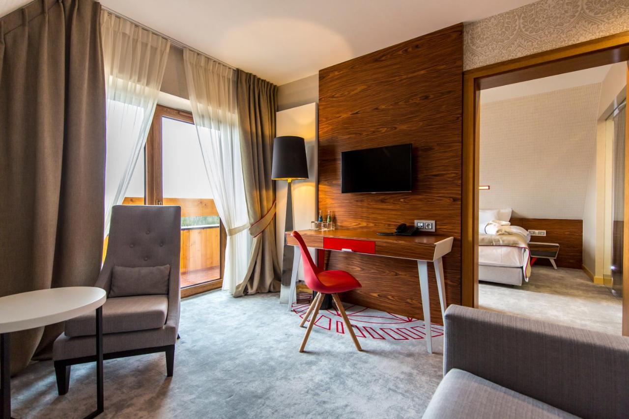 Hotel Kopieniec Fizjo- Med & Spa มูชองค์ชิคแล ภายนอก รูปภาพ