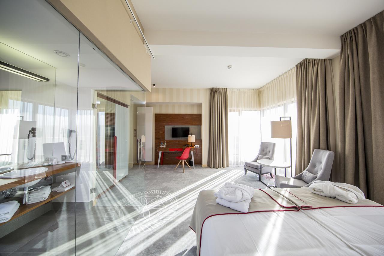 Hotel Kopieniec Fizjo- Med & Spa มูชองค์ชิคแล ภายนอก รูปภาพ