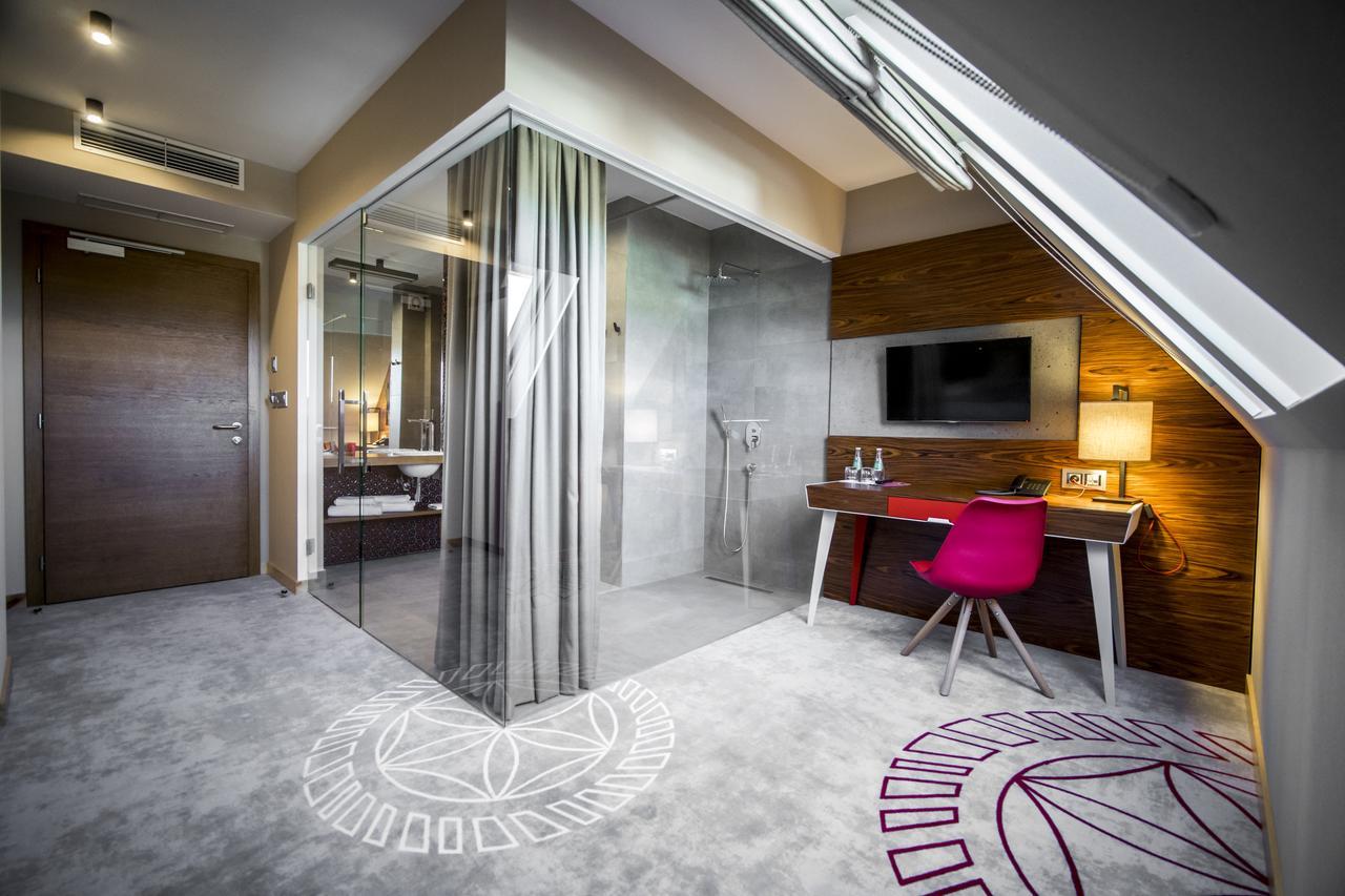 Hotel Kopieniec Fizjo- Med & Spa มูชองค์ชิคแล ภายนอก รูปภาพ
