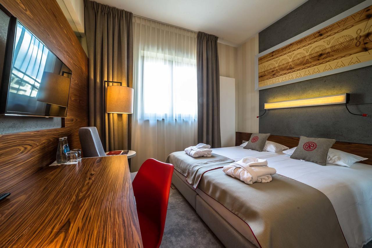 Hotel Kopieniec Fizjo- Med & Spa มูชองค์ชิคแล ภายนอก รูปภาพ